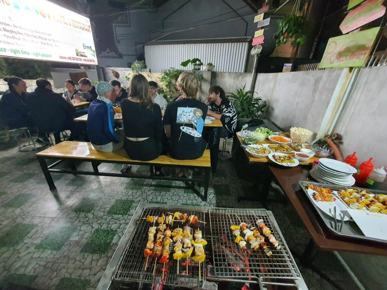 Ha Long Fancy Hostel With Vegetarian And Vegan Restaurant Екстериор снимка