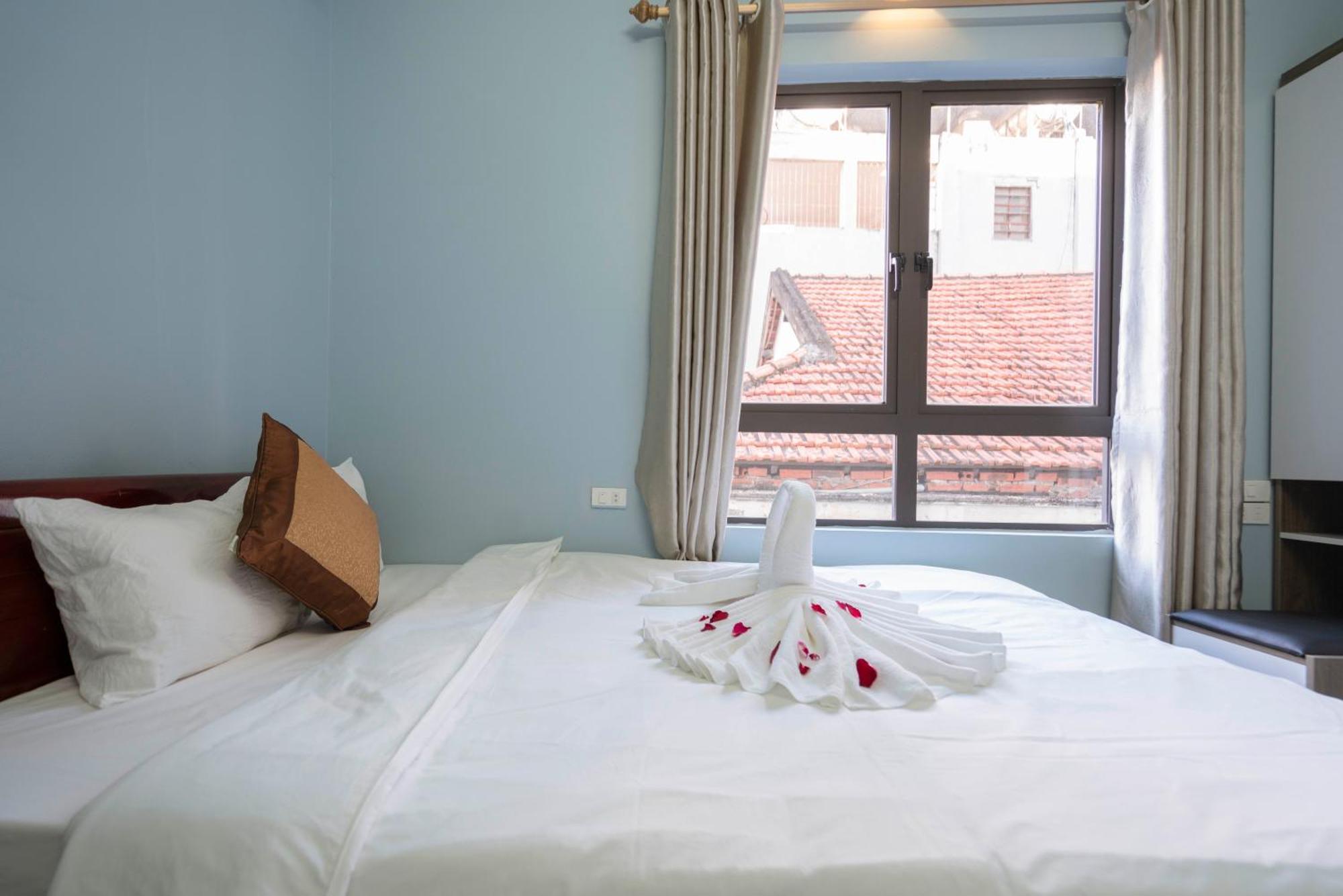 Ha Long Fancy Hostel With Vegetarian And Vegan Restaurant Екстериор снимка