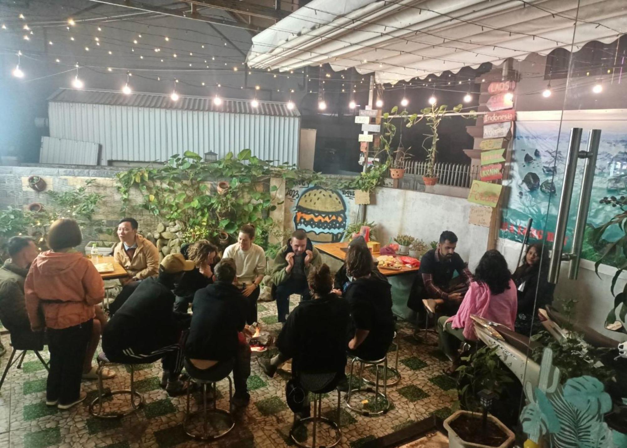 Ha Long Fancy Hostel With Vegetarian And Vegan Restaurant Екстериор снимка