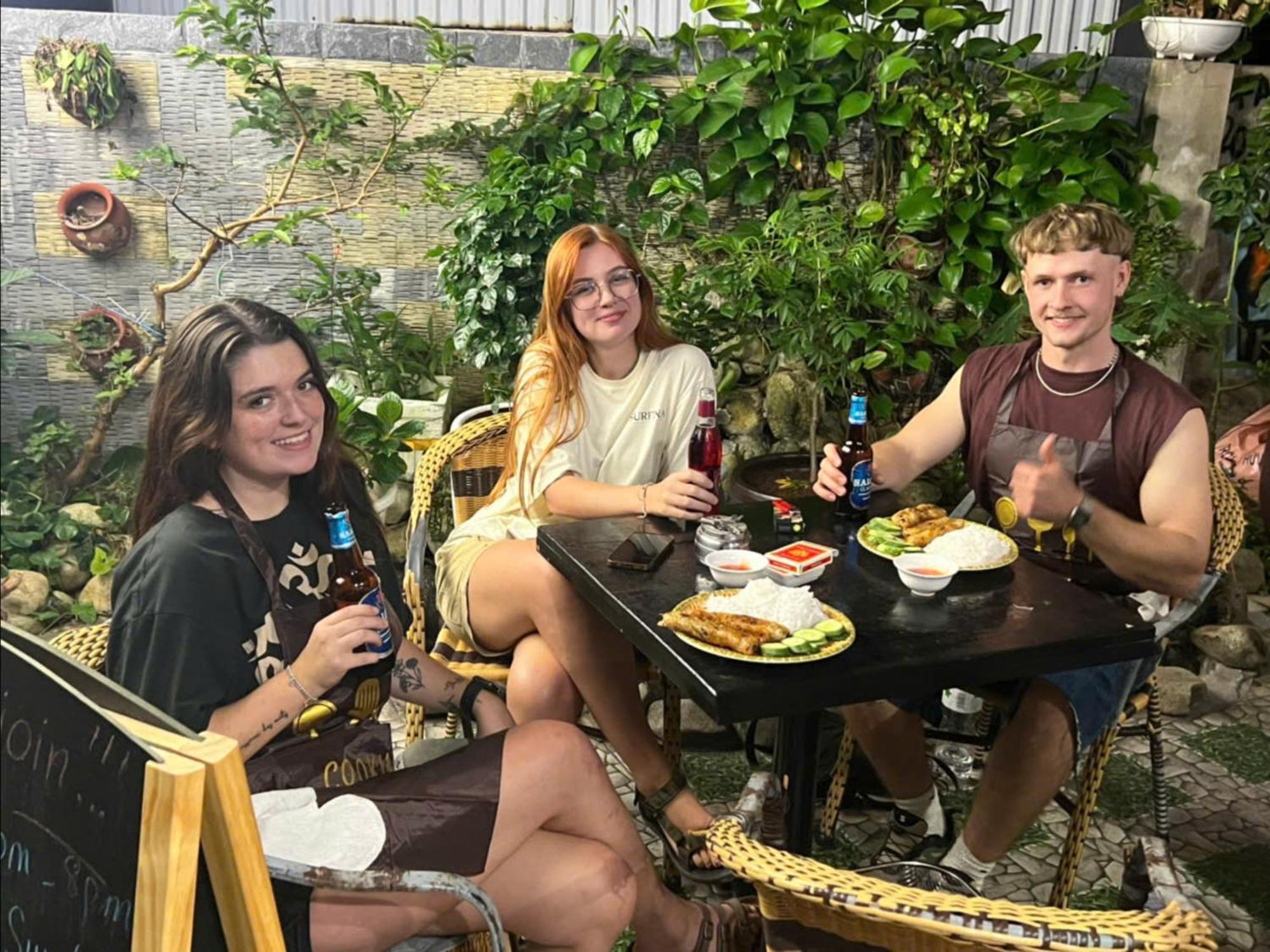 Ha Long Fancy Hostel With Vegetarian And Vegan Restaurant Екстериор снимка