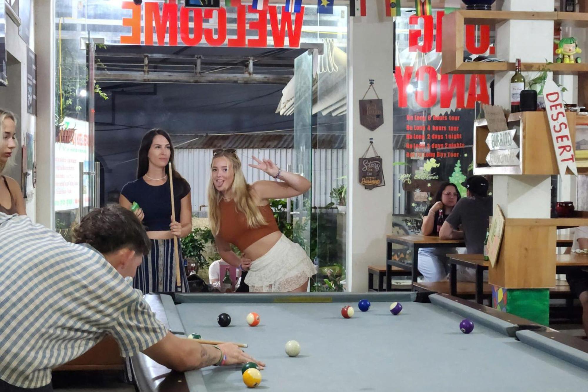 Ha Long Fancy Hostel With Vegetarian And Vegan Restaurant Екстериор снимка