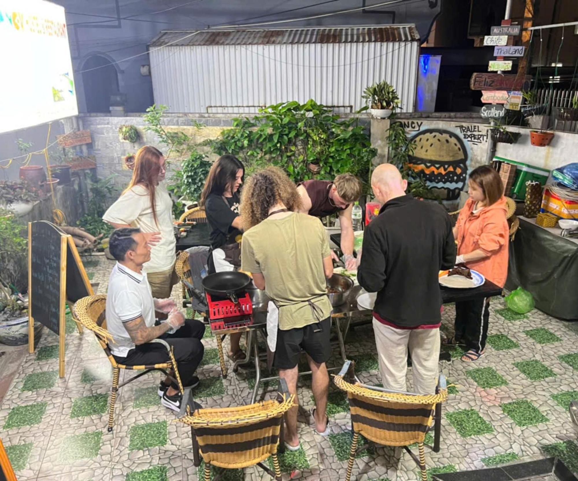 Ha Long Fancy Hostel With Vegetarian And Vegan Restaurant Екстериор снимка